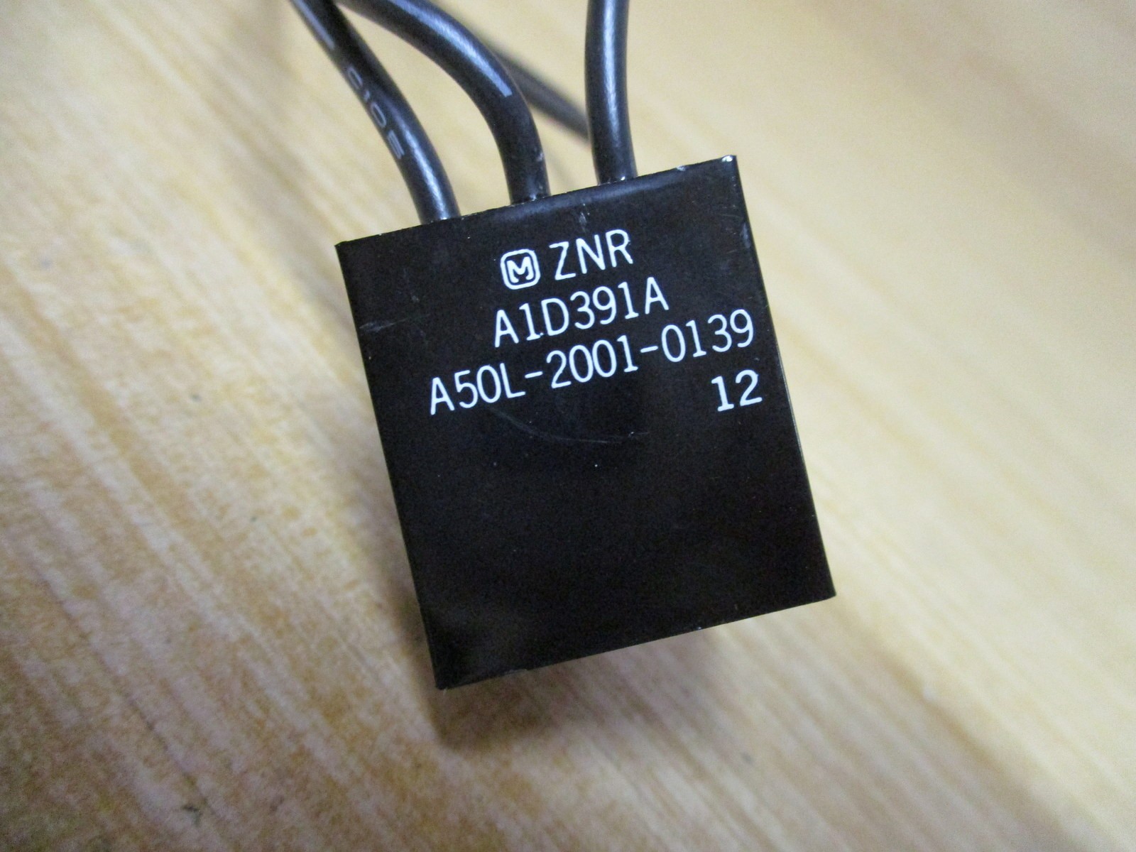 ZNR A1D391A Surge Protector A50L-2001-0139 Mounted