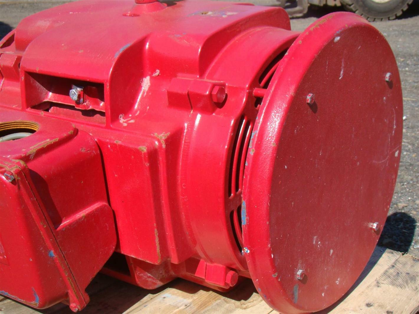 WEG 3 Phase Electric Fire Pump Motor 100 HP 3560 RPM Model 100360P3E365JPV 10276