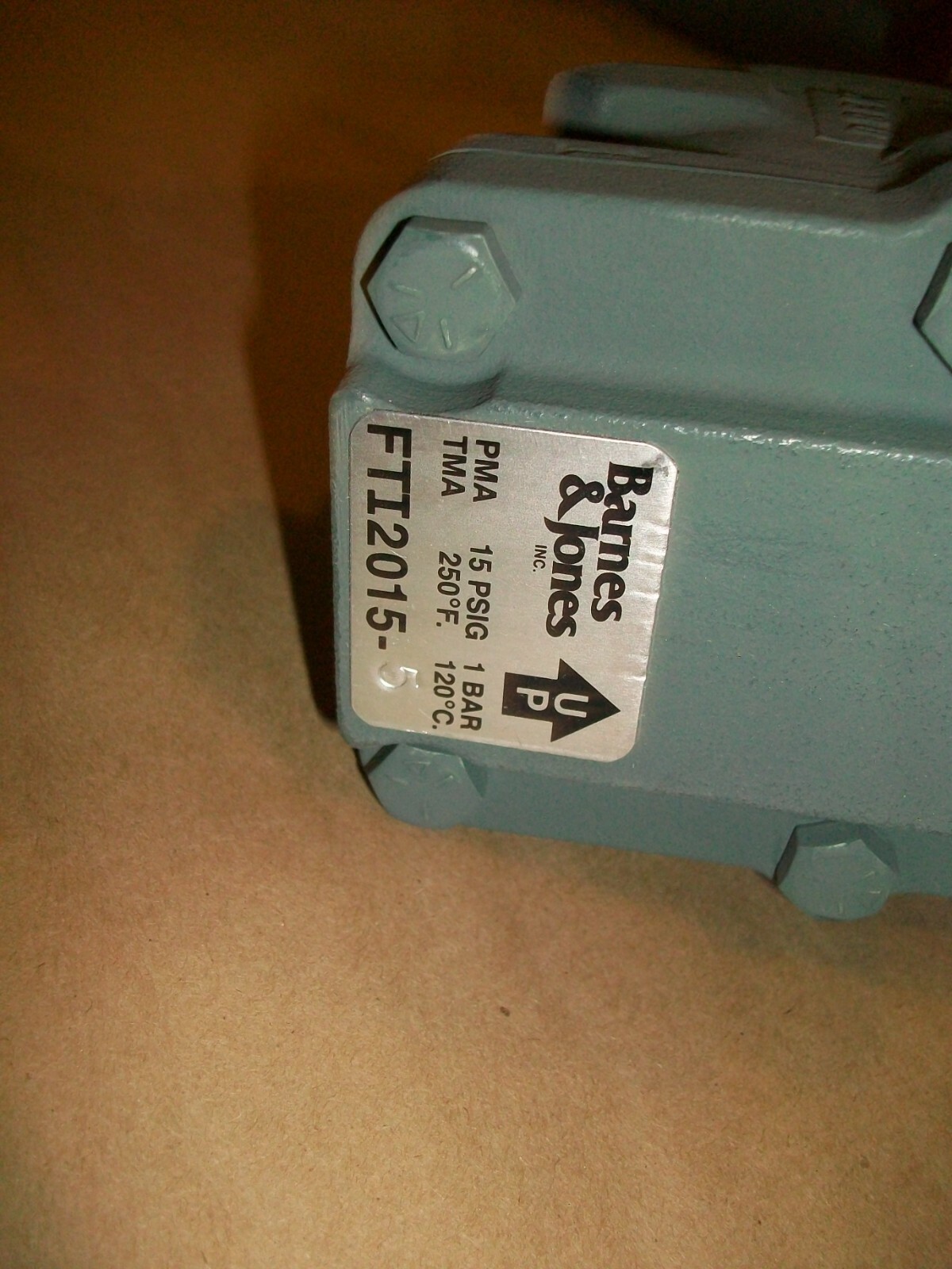 Barnes & Jones FTI2015-5 F&T Steam Trap 15 PSI NEW