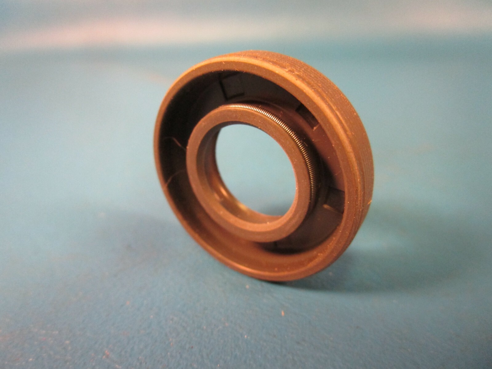 SKF 564044 Single Lip Oil Seal 15X30X7 HMS5 RG (Chicago Rawhide)
