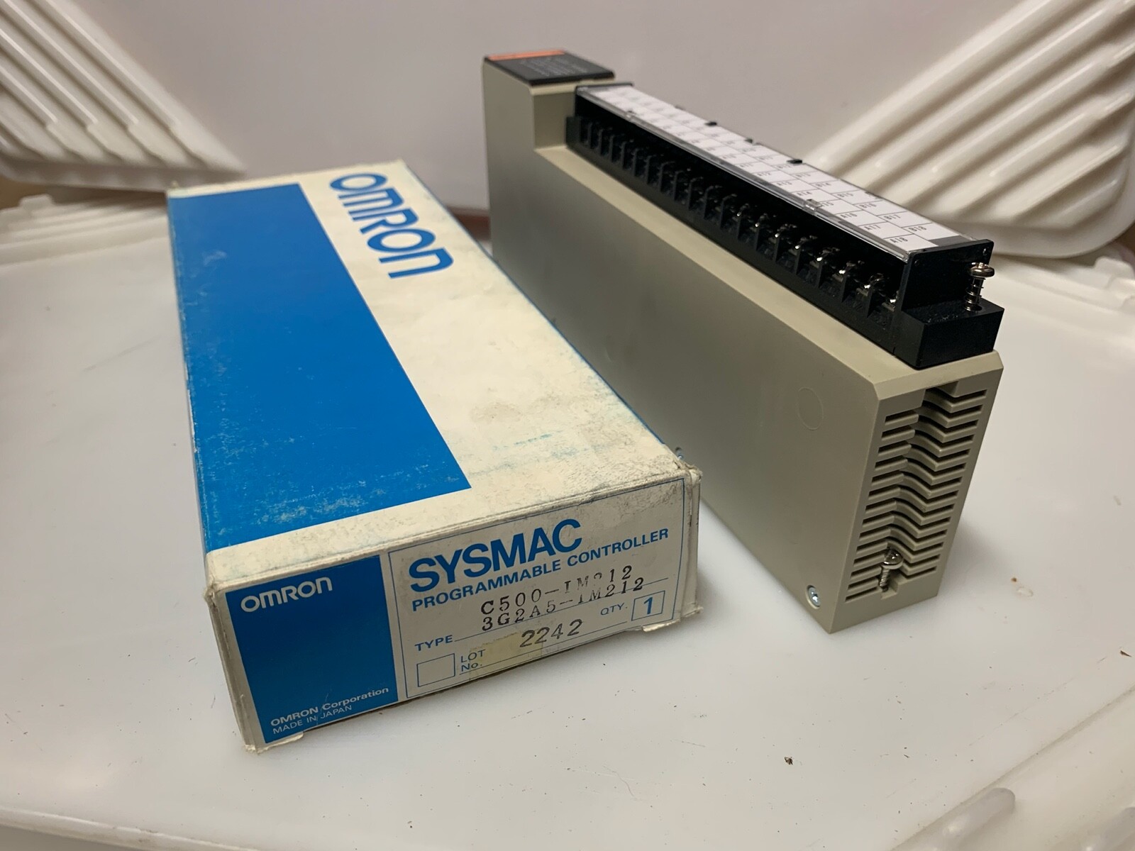 Omron Sysmac C500-IM2123G2A5-IM212 Programmable Controller New Old Stock