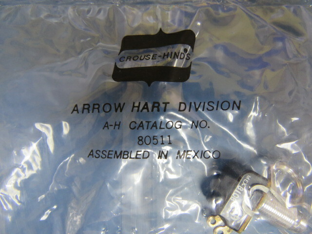 CROUSE-HINDS/ ARROW-HART 80511 Qty of 10 per Lot Switch Push Button N.C. SPSTRo