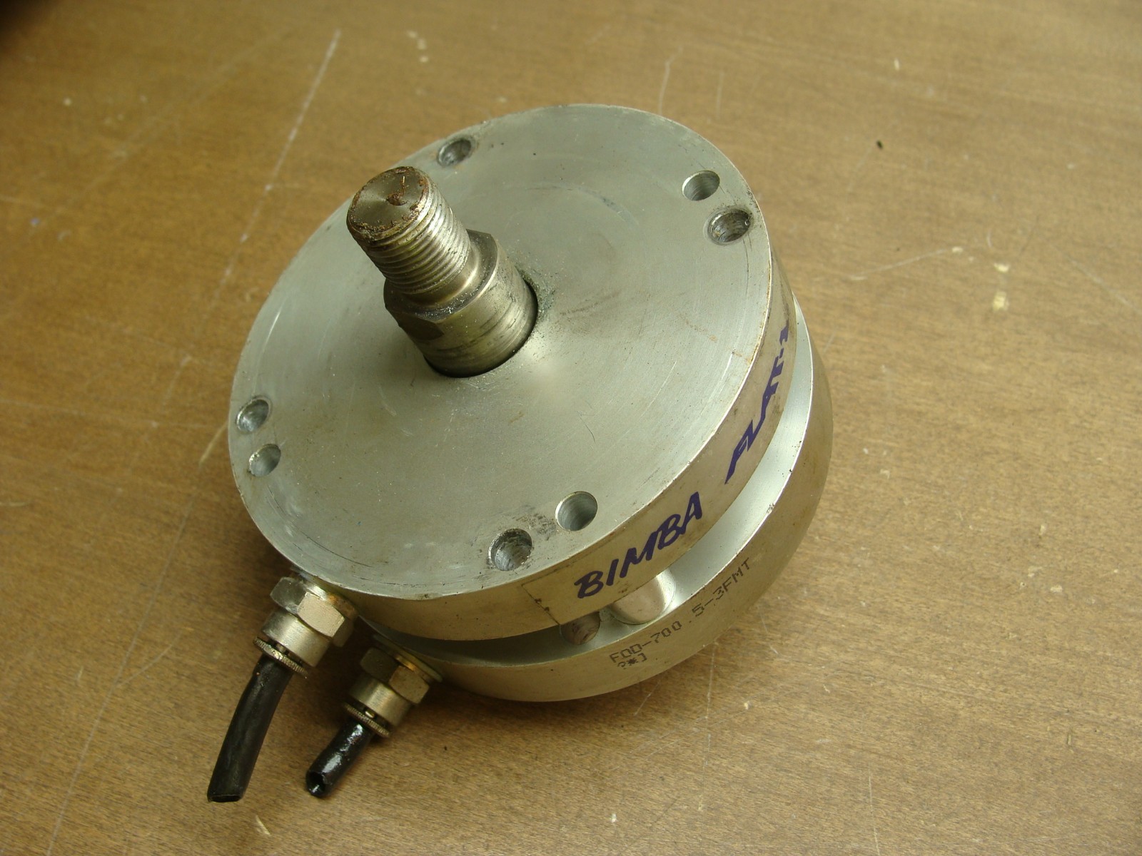 LOT OF 2 BIMBA FLAT-1 SERIES PNEUMATIC CYLINDERS F0D-700.5-3FMT 3″ BORE
