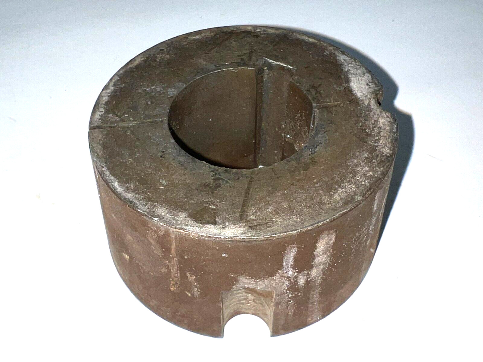 SPLIT TAPER-LOCK BUSHING 2517 SERIES 1-1/2″ BORE 3/8″ X 3/16″ KEYWAY 3-3/8″ OD