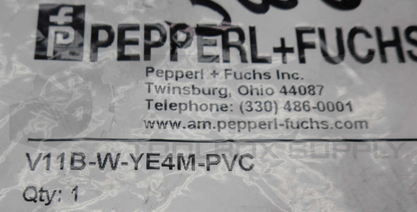 NEW SEALED PEPPERL+FUCHS V11B-W-YE4M-PVC CABLE