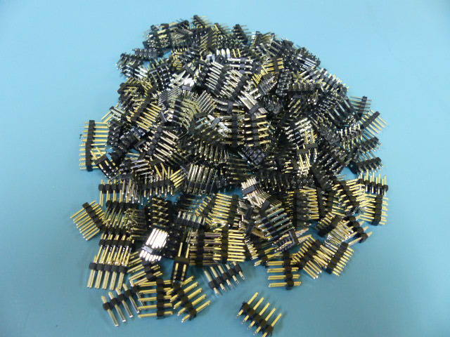 MOLEX 10-88-1101 Qty of 465 per Lot CON2x5.100STR; Dual Row Straight Pin Breaka