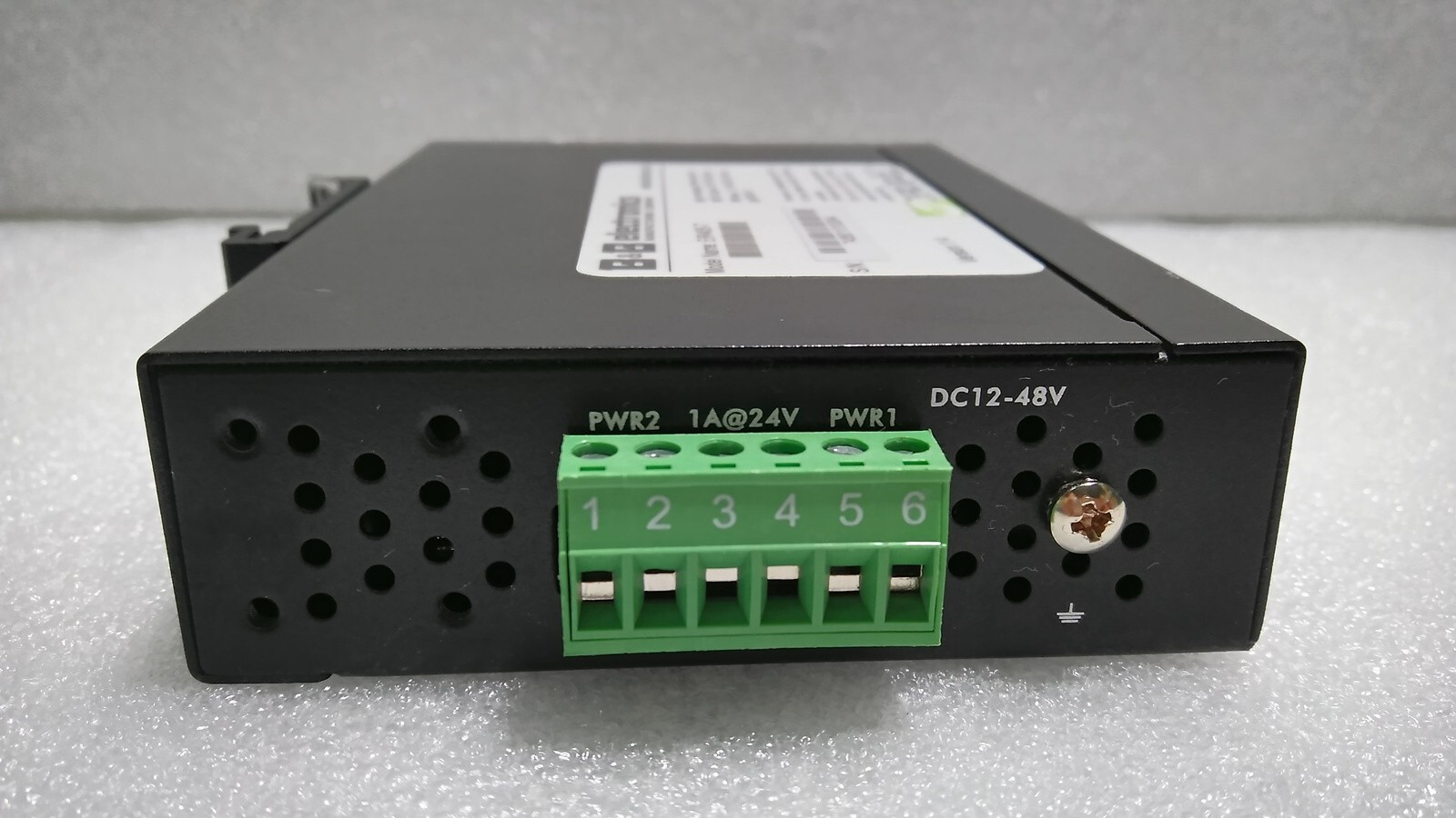 [Used] B&B Electronics / EIR405-T / Unmanaged Ethernet Switch
