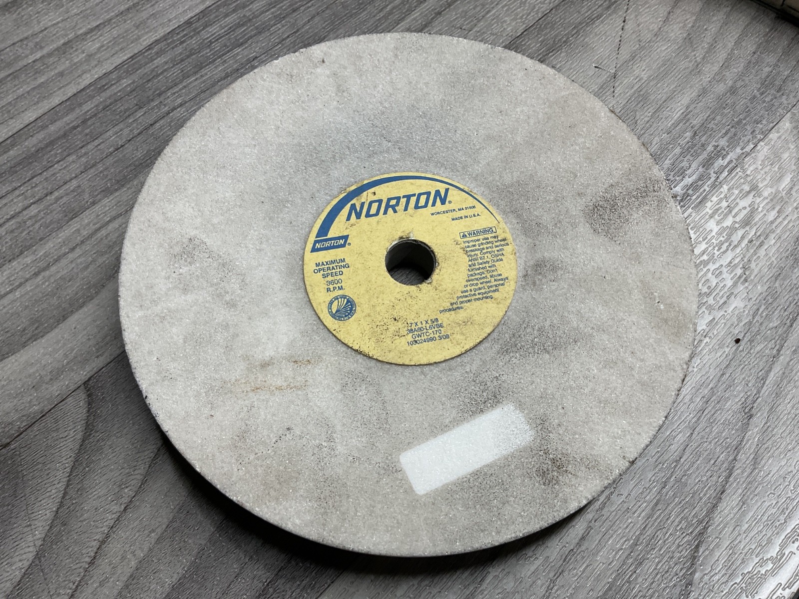 NORTON ABRASIVES STRAIGHT GRINDING WHEEL 7X1X5/8 #316G32