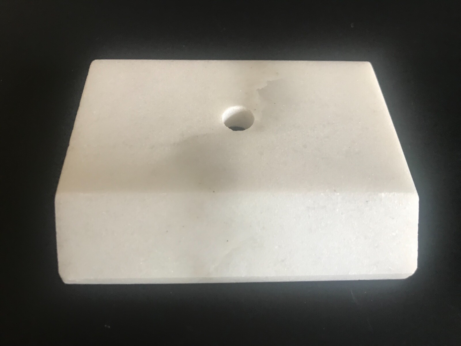 28 Count – 4X3x1 Marble Bases with Slant Trophy Bases Countersunk White See Pic