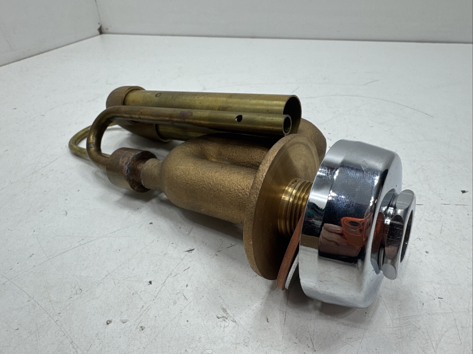 No.400 Hydro-Automatic Urinal Valve