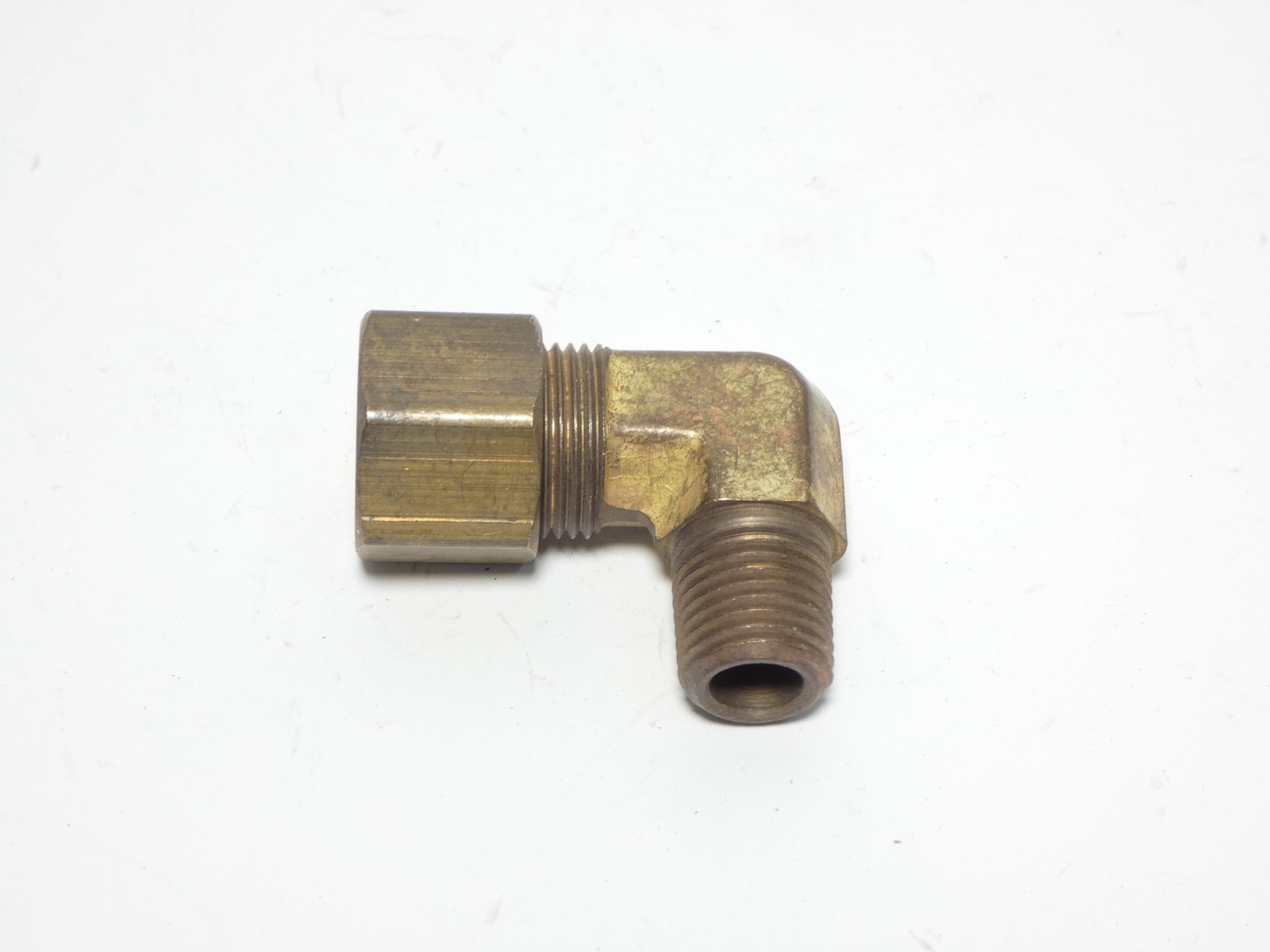 *Lot of 16* Parker Compression Brass Fitting 1/2″ Tube 90° Male Elbow