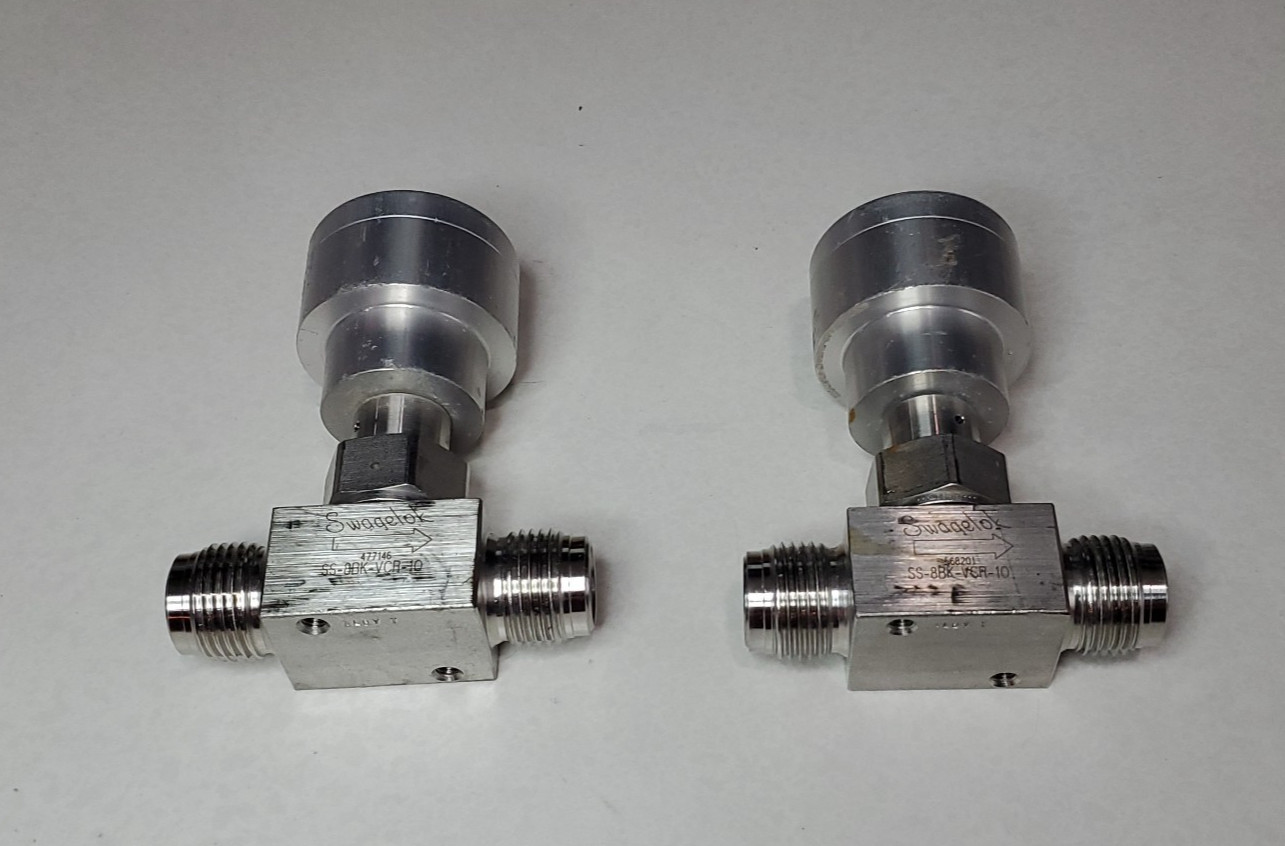 Swagelok SS-8BK-VCR-10 Bellows Sealed Pneumatic Valves 1/2 in VCR Lot of 2 Used