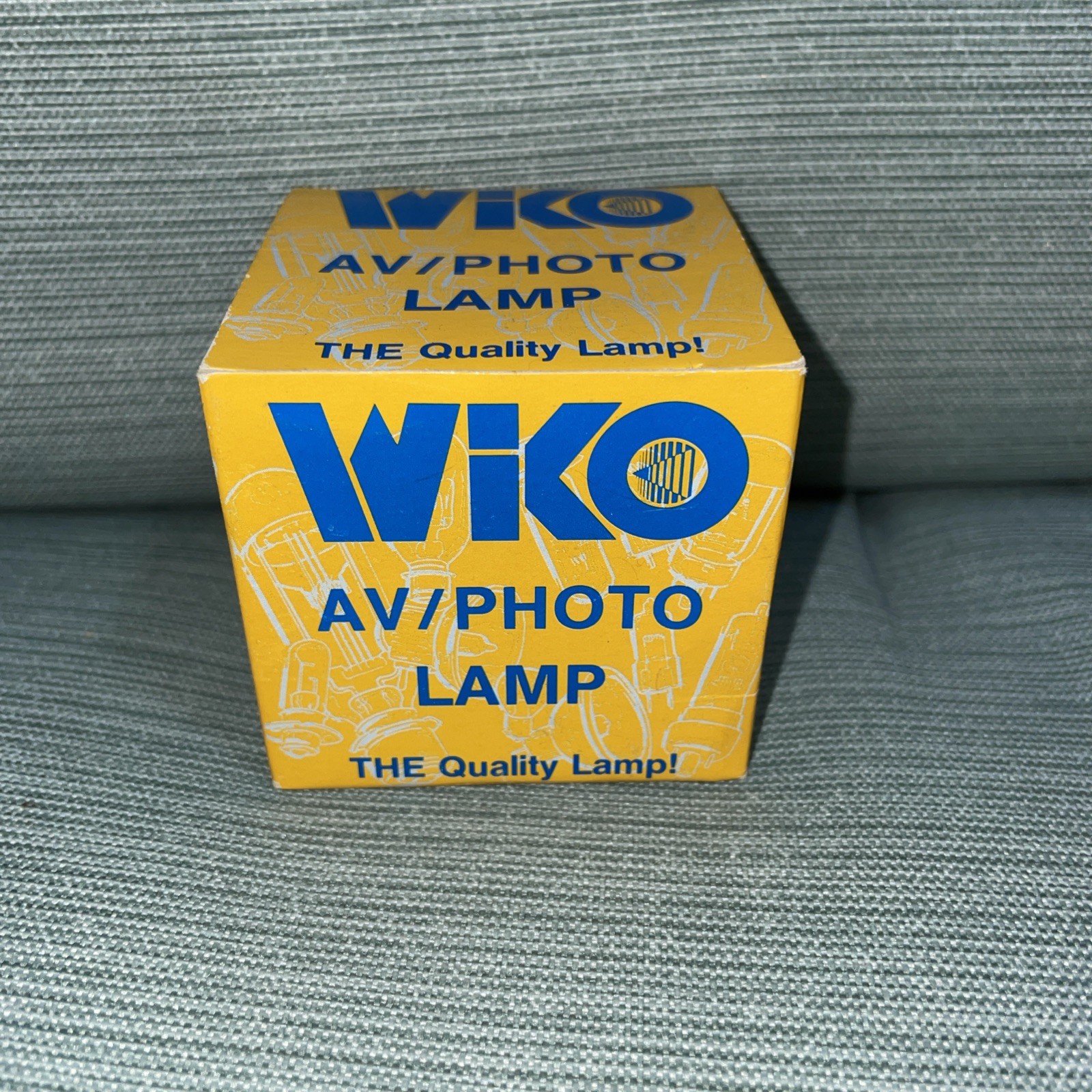 Wiko DDM AV/Photo Lamp 19V 80W New! Box Damaged