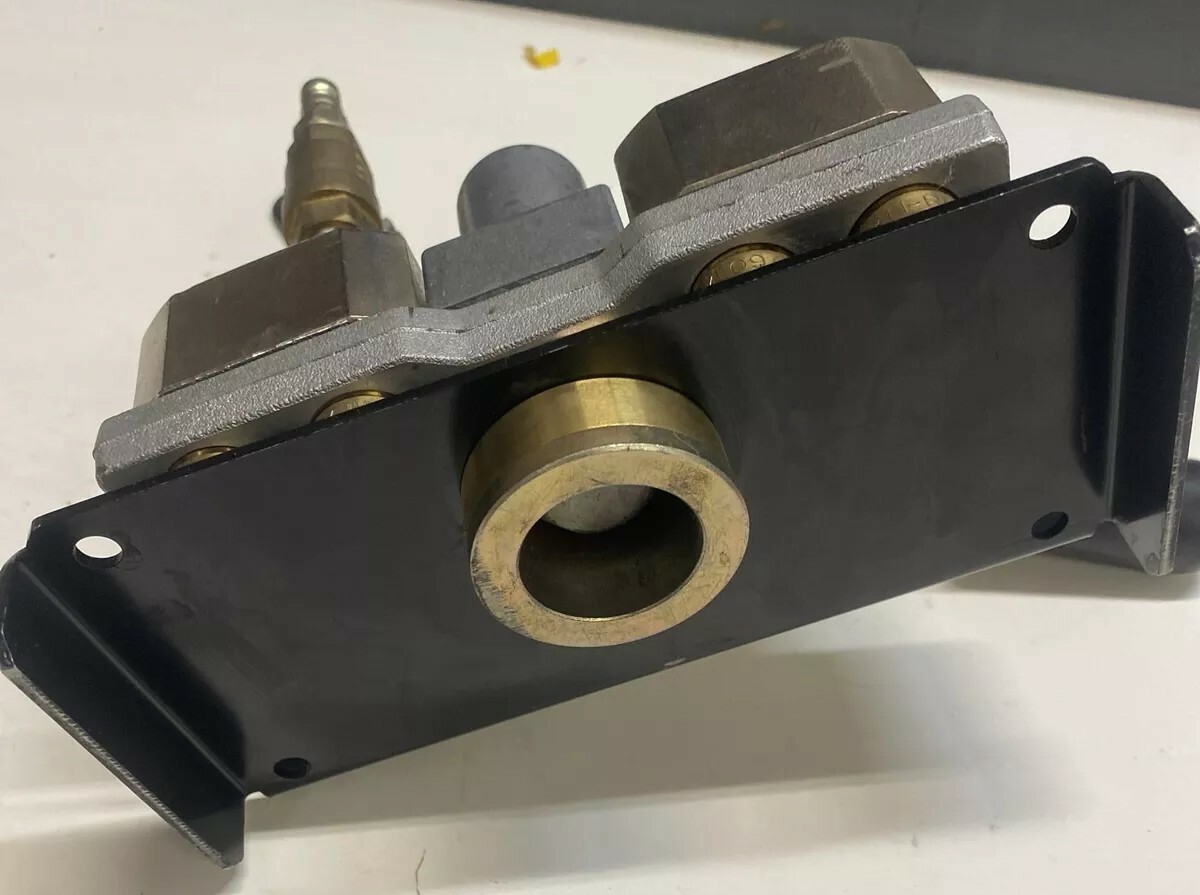 Staubli Utility Coupler Valve Assembly N 003 112 93 Warranty Fast Shipping