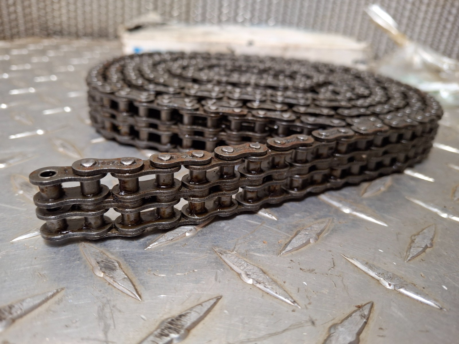 Tsubaki Roller Chain 35-2 RIV 10 Ft #6L484 Premium Roller Chain