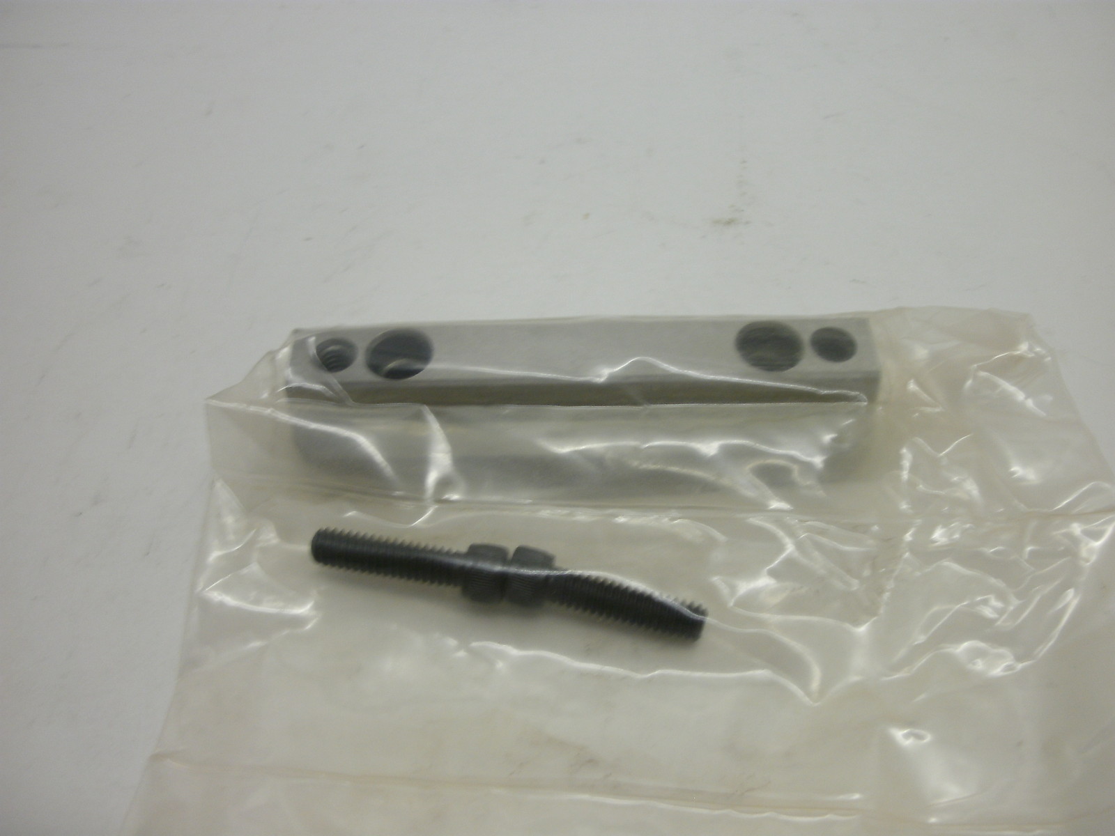 DME D-M-E MTR-10-4 RECTANGULAR TAPPERED INTERLOCK 5533471 1411 4″X 1- 1/4″ NNB