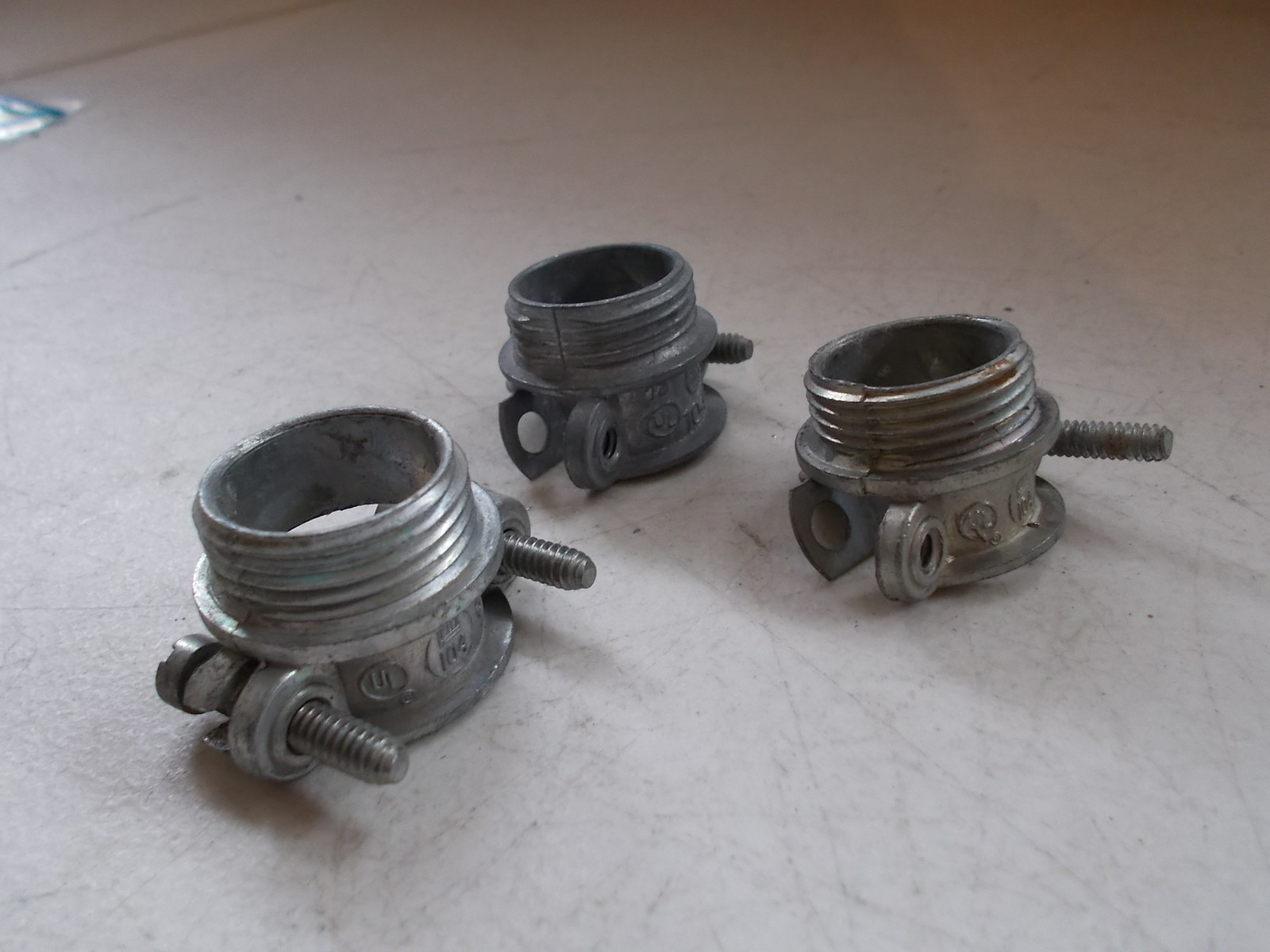 Halex 104 Cable Clamp Connectors, lot of 3 *FREE SHIPPING*