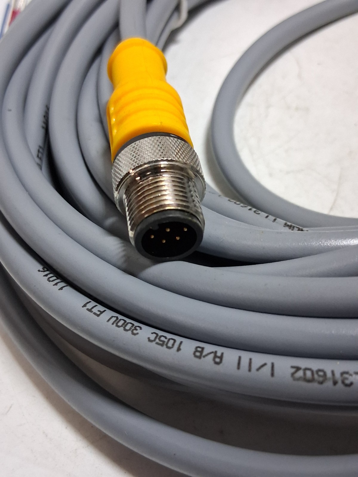 TURCK RSC 8T-10 (U99-12502) CORDSET EUROFAST 60VAC/75VDC 2A 8 PIN MALE NNB