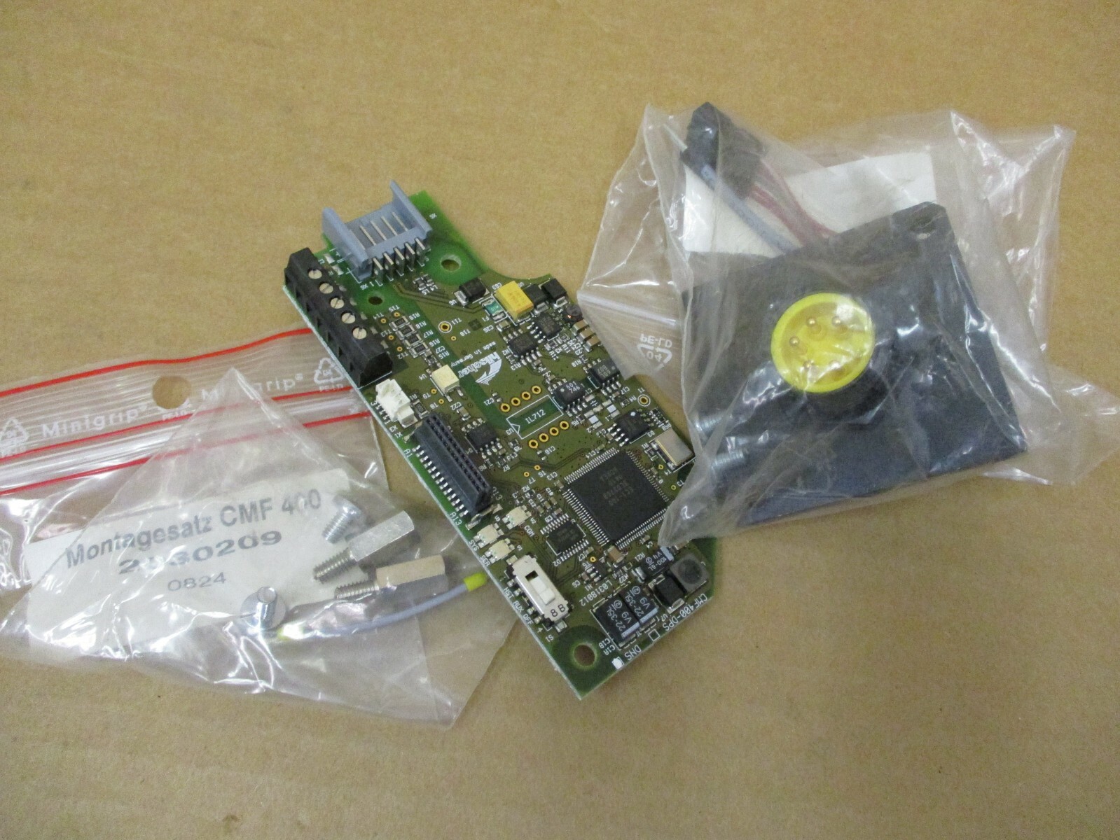 New SICK Sensor Intelligence CMF400-2201 Gateway For DeviceNet A2813DH