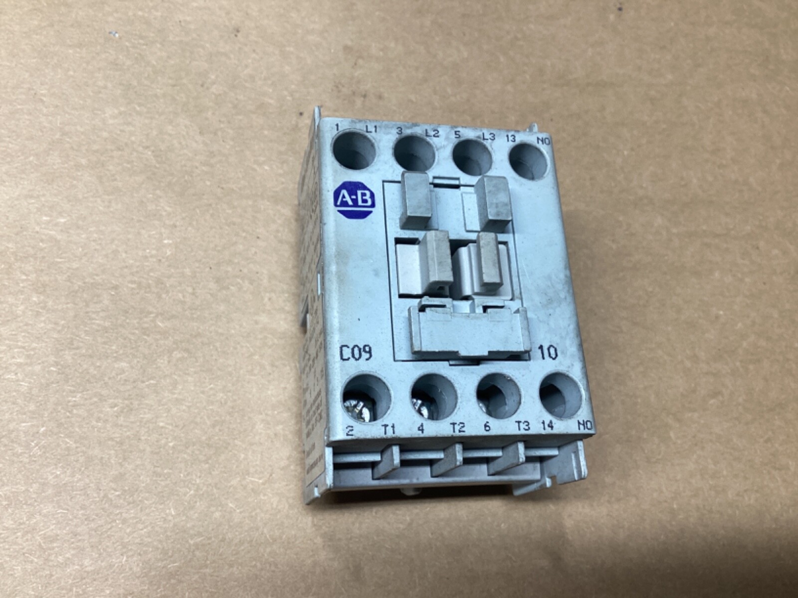 Allen Bradley 100-C09*10 Contact Block Series A #100M18