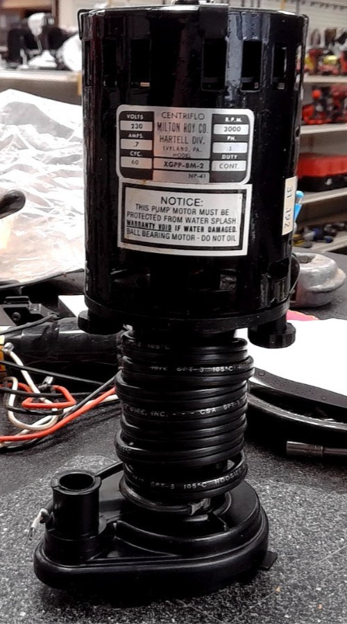 Centriflo Milton Roy,XGPP-8Y-2,Pump hp 1/32 208-230V 3000RPM .7amps