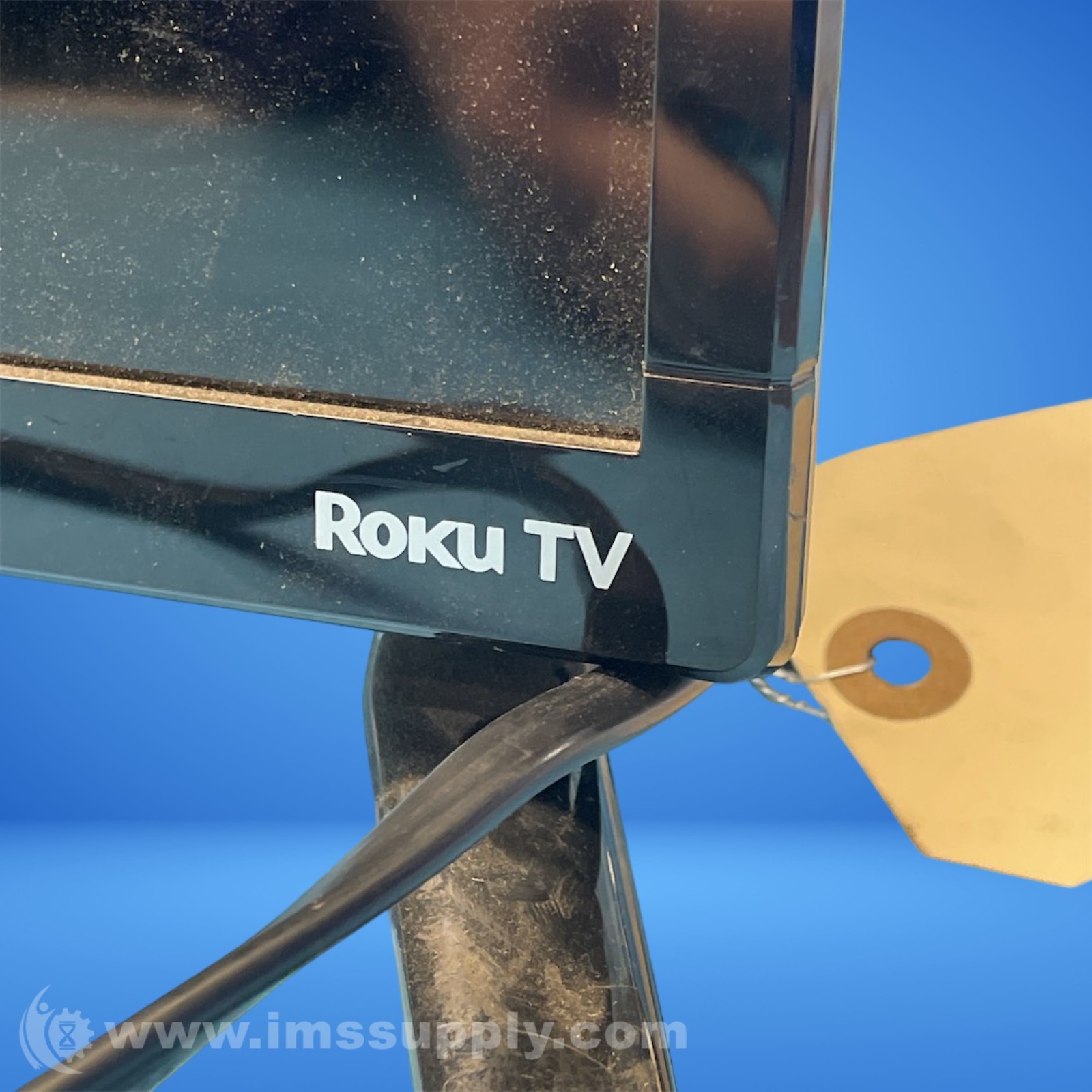 Onn. 100012590 Roku 24 inch 720P LED TV 0752