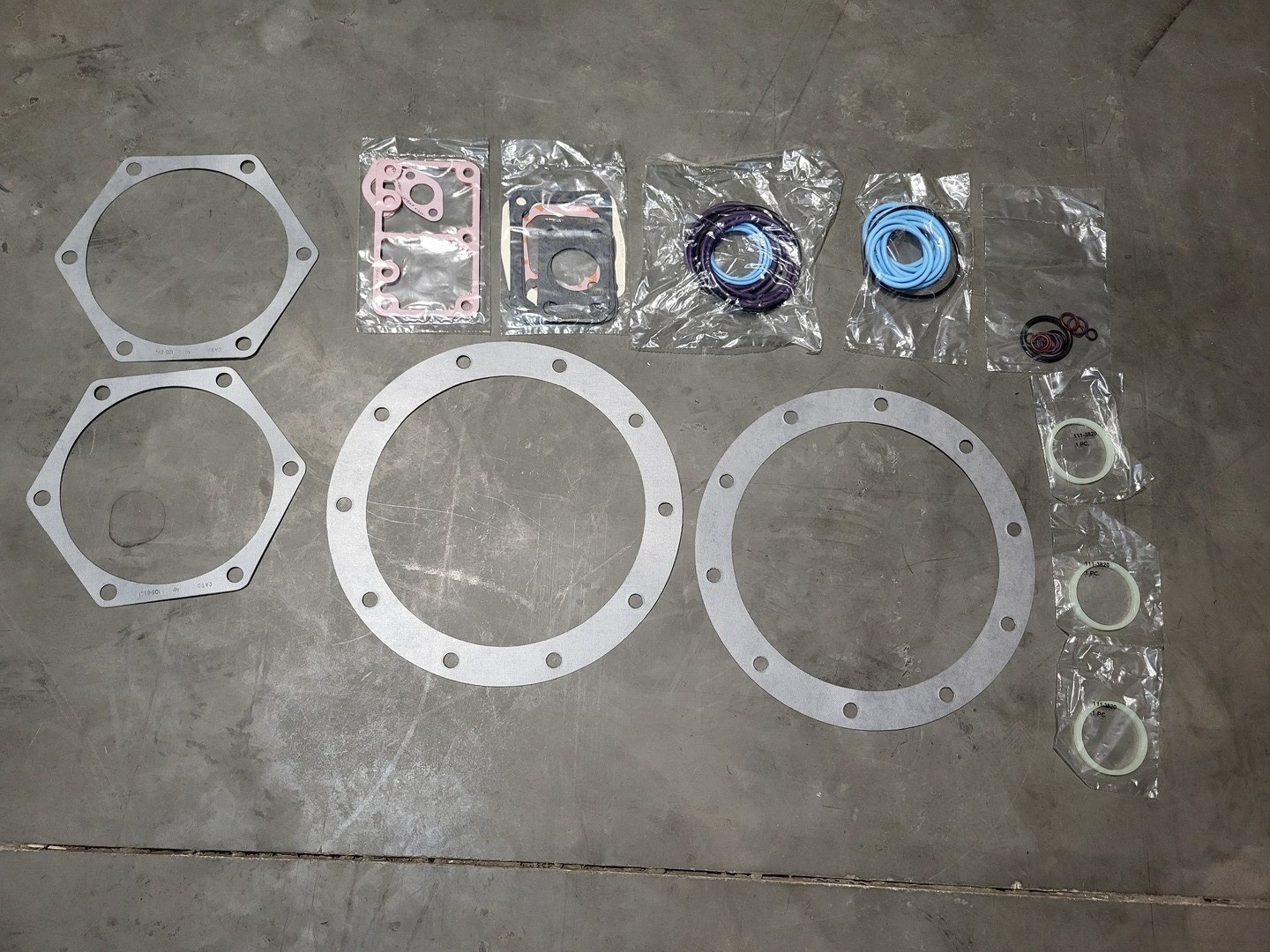 SURPLUS NEW Caterpillar 5615531 Gasket Kit – Heavy Machinery