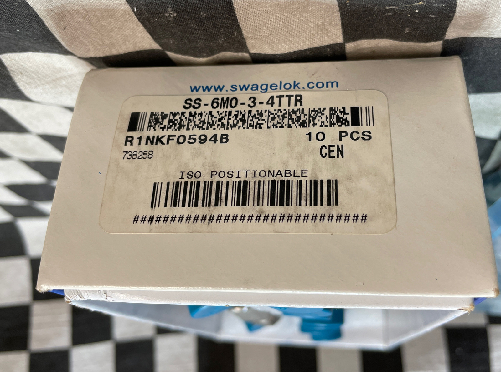 Swagelok Positionable Male Branch Tee 1/4″ Male ISO, SS-6M0-3-4TTR, Lot Of 30