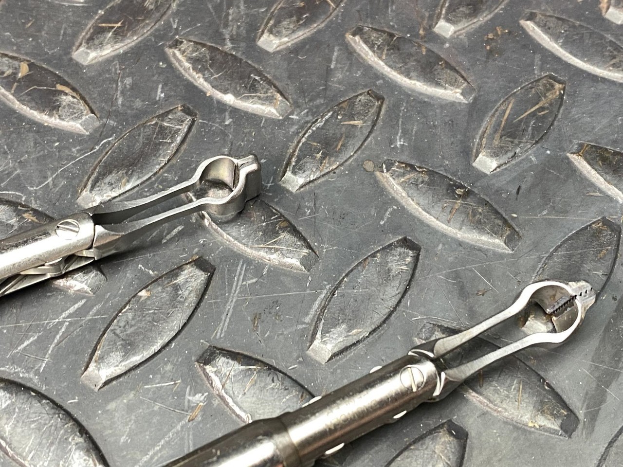 Lot of 2 Snowden-Pencer 90-3010 Diamond Jaw Graspers