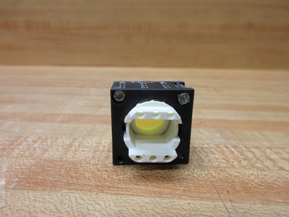 Siemens 3SB3001-6AA30 Fanuc Yellow Indicator Light W/Holder