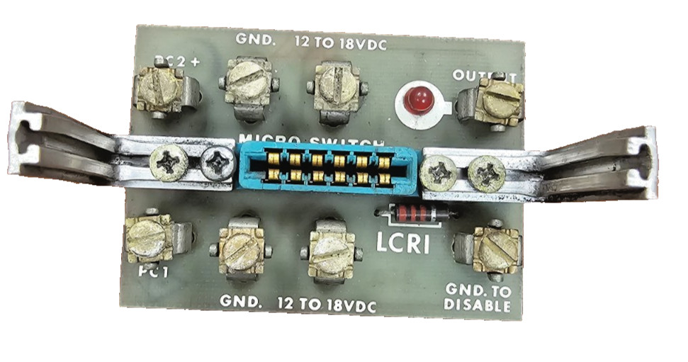 Micro Switch FE-LCRI Photoelectric Control Base Card Holder 12 to 18VDC
