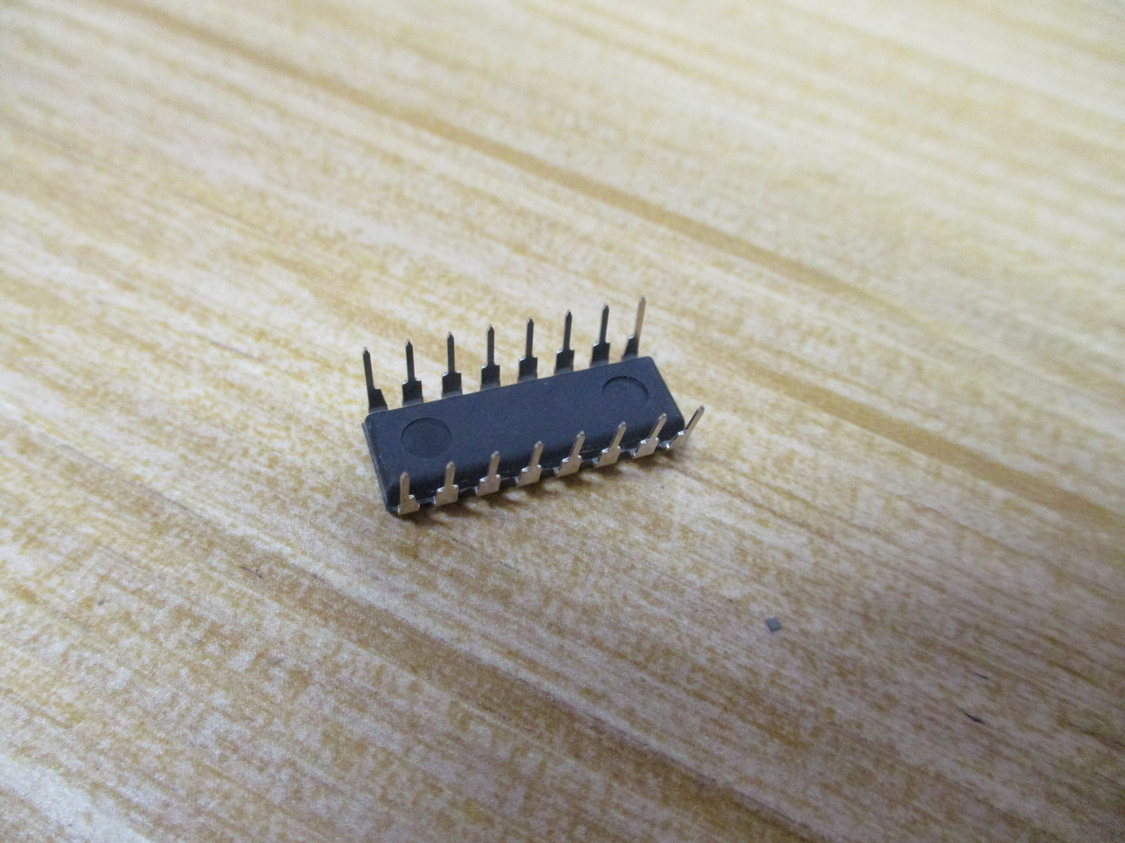 Texas Instruments SN75ALS193N Integrated Circuit (Pack of 15)