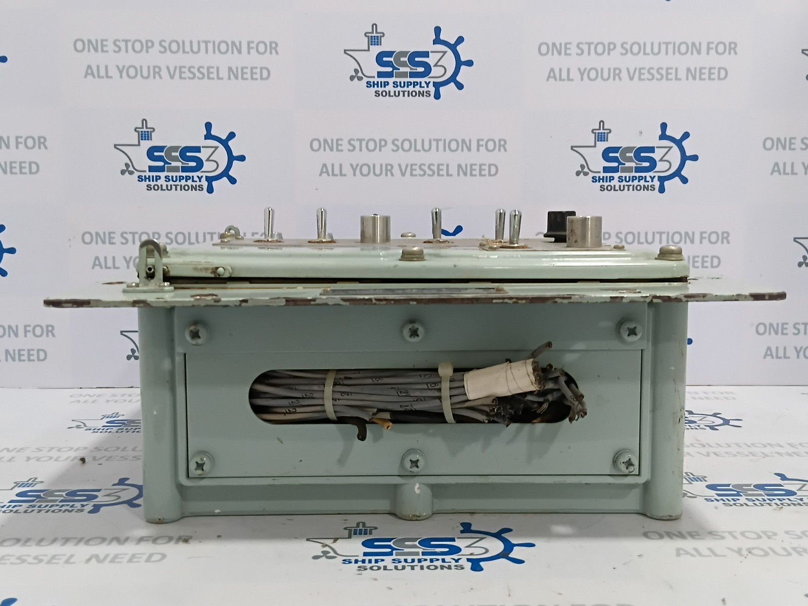 Ibuki Kogyo Air Horn Time Controller AC110V 15A 60Hz PHASE 1 52611