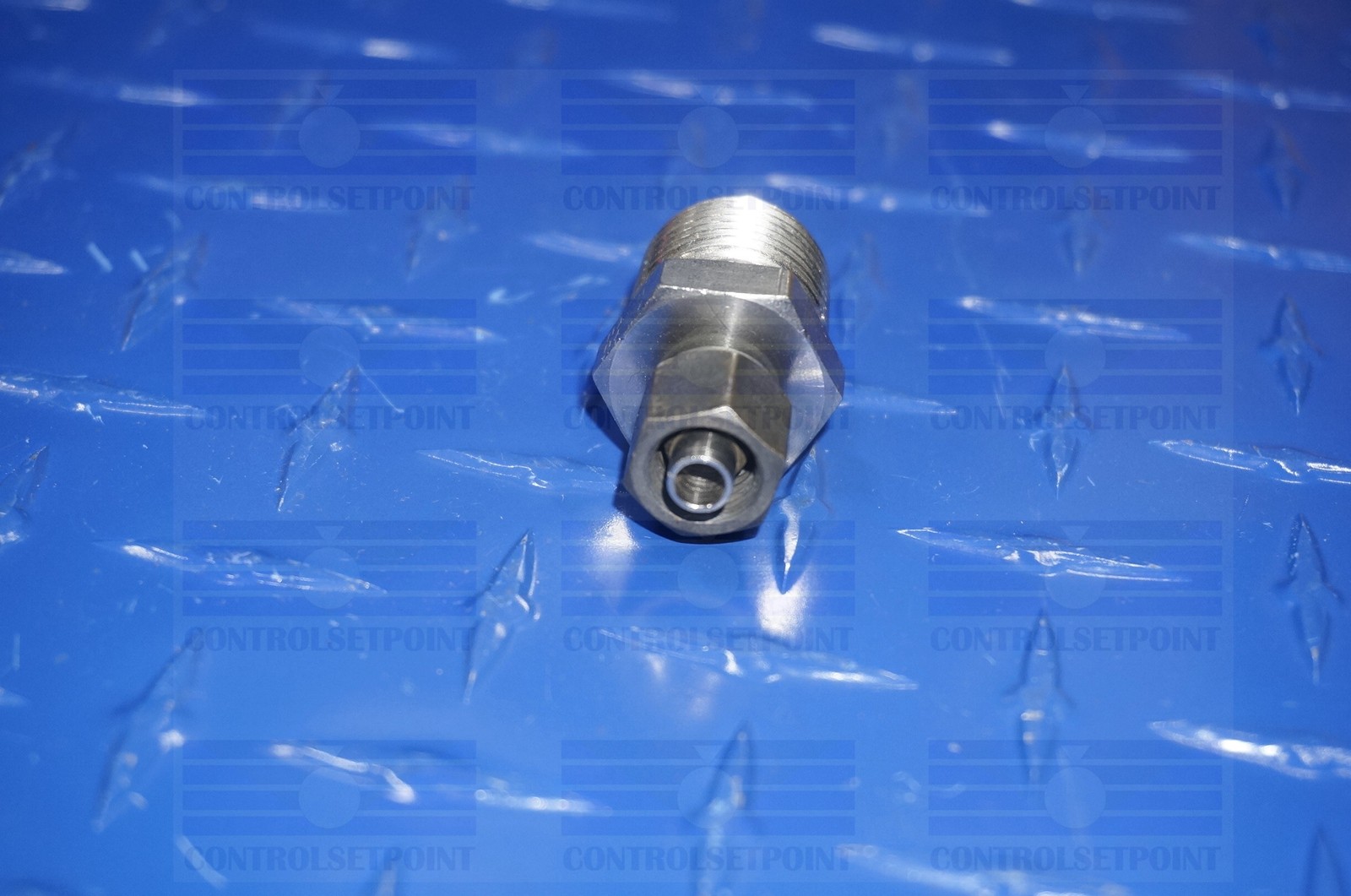 PARKER 1/4″ TUBE MALE TO 1/2″ NPT ADAPTER 316 SST 4-8-T2HF-SS 316