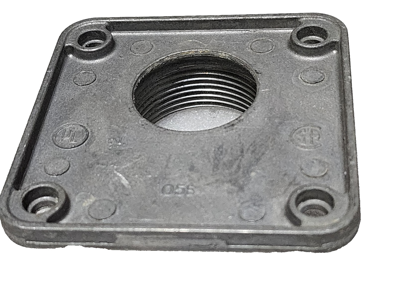 OEM Milbank A7515, 7515 Raintight Hub 1-1/4″