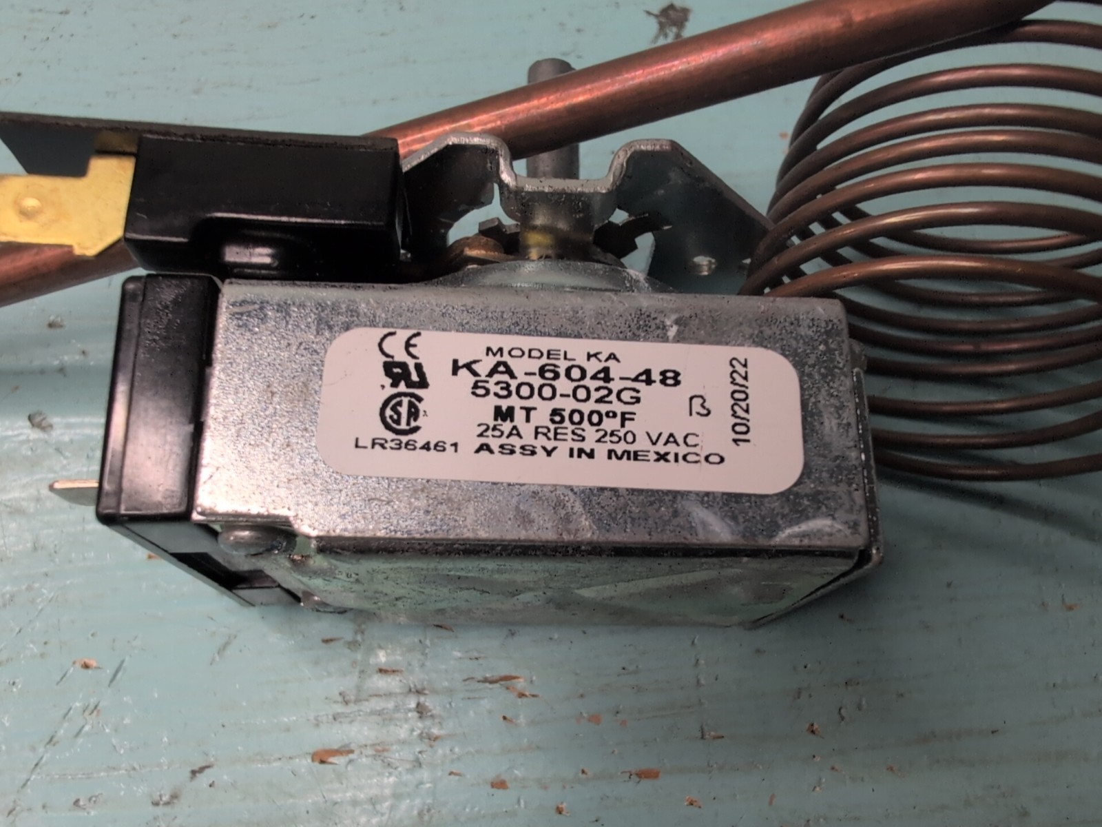 KA-604-48 Thermostat 5300-026 25A 250VAC MT 500F – Mexico – NOS – No Package
