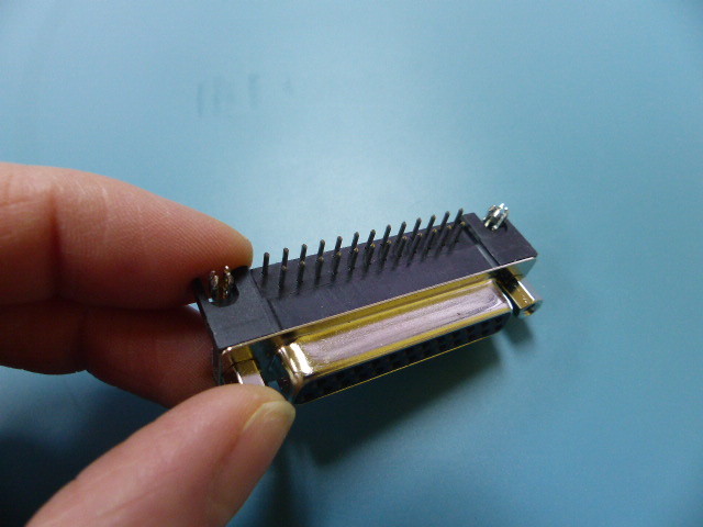 EDAC 621-025-260-043 Qty of 8 per Lot DB25M R/A .318 FP EDAC