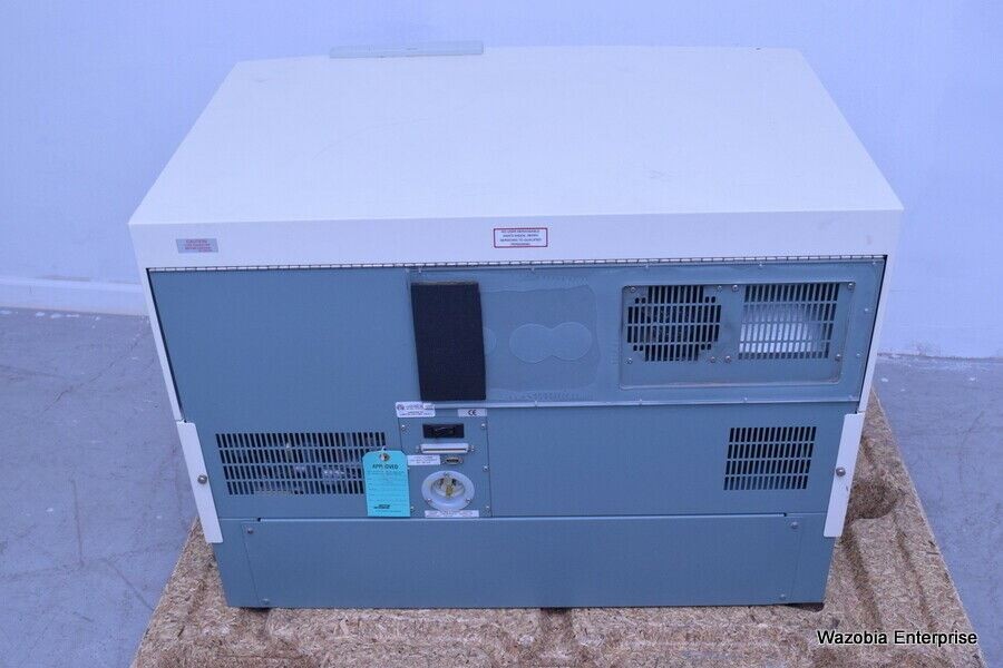 BD BECTON DICKINSON FACSCALIBUR FLOW CYTOMETER