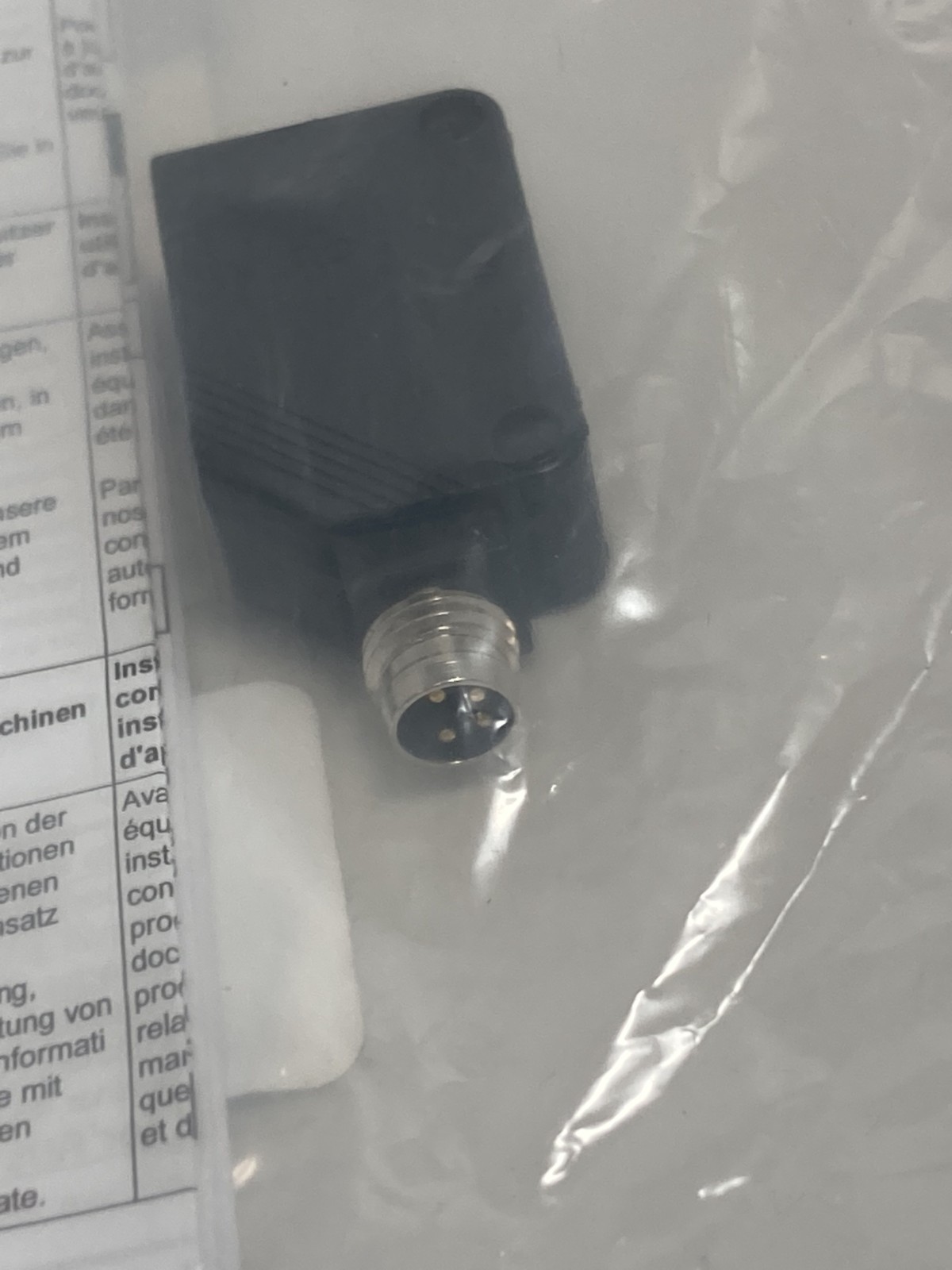 OMRON E3Z-T86-D PHOTOELECTRIC SWITCH 12-24VDC 15M SN PNP M8 CONN NIB