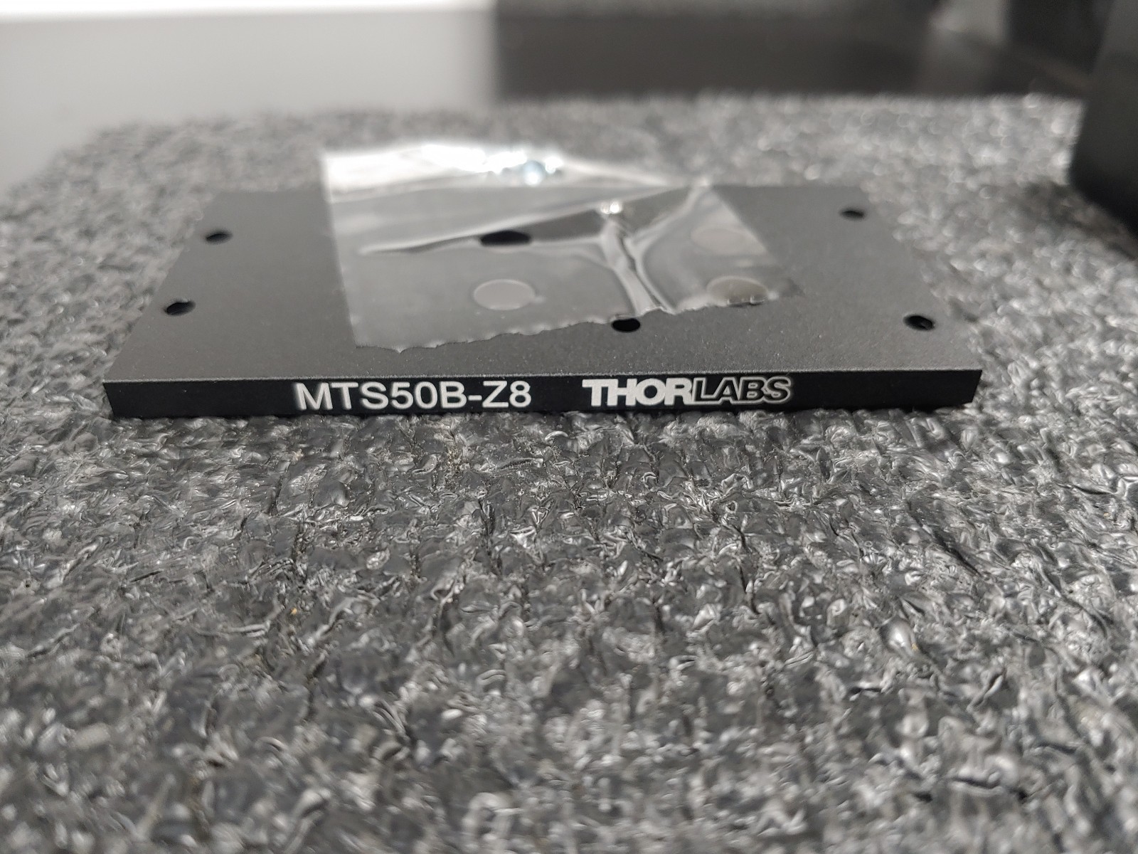 Set of THORLABS MTS25 MTS50 Series MTS50A-Z8 MTS50B-Z8 MTS25C-Z8 MTS50C-Z8
