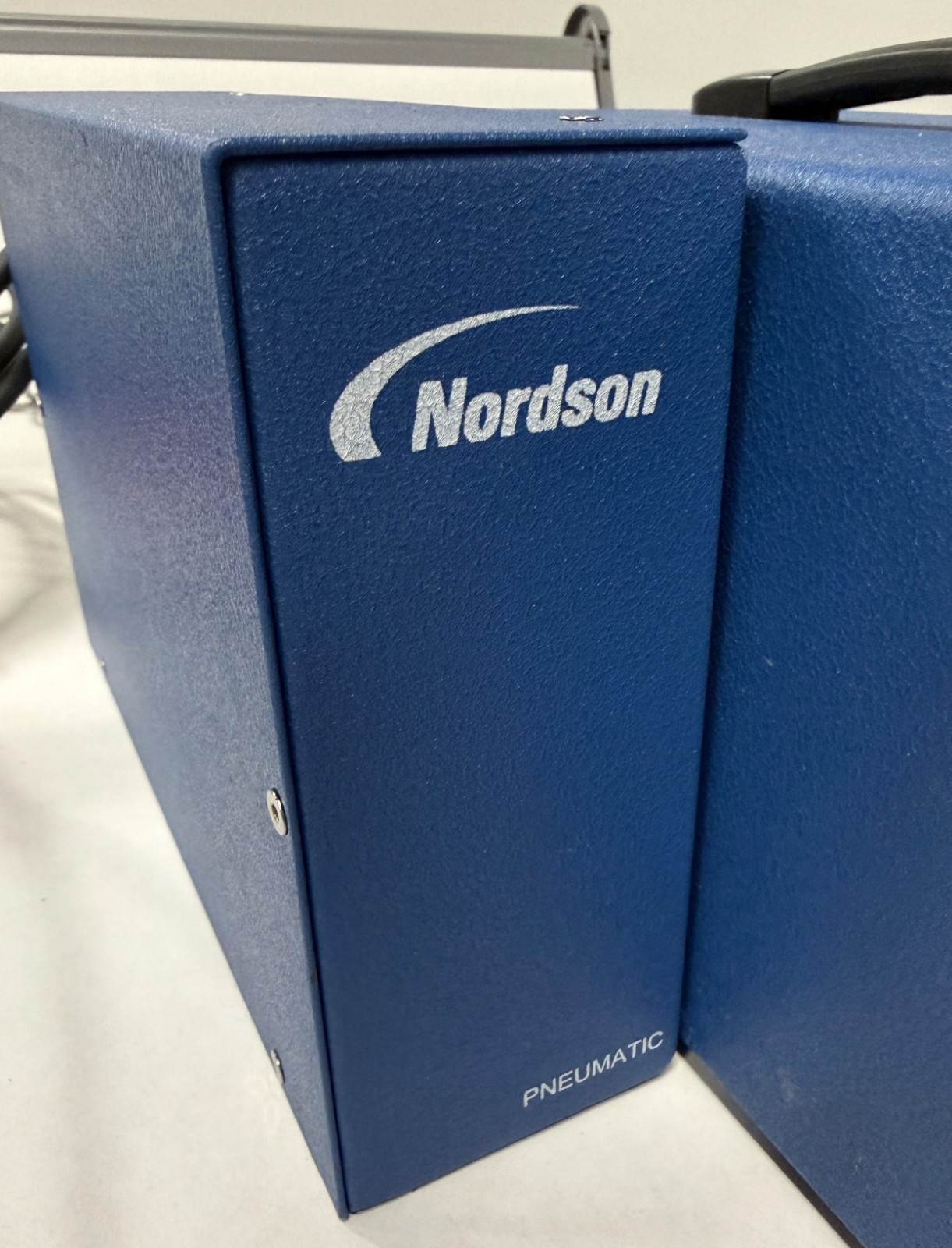 Nordson EFD Unity Touch S Controller, Display w/ Pneumatics & IC30 Dispense Head