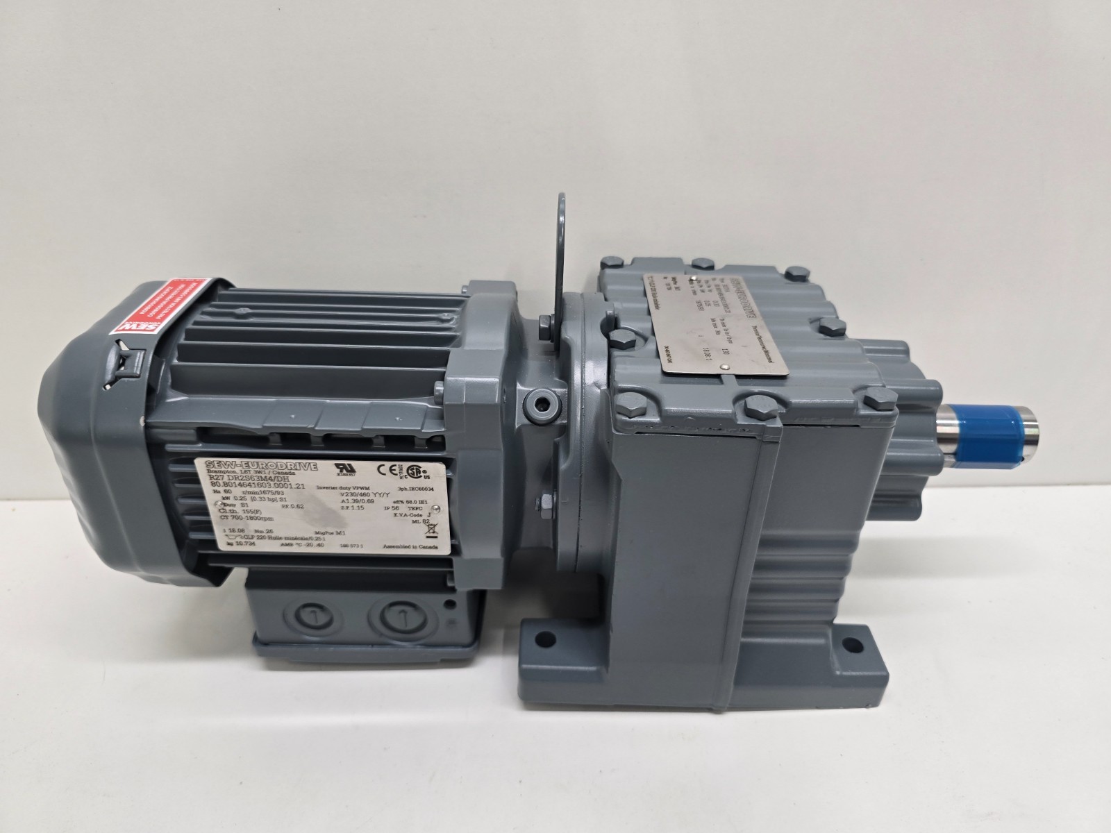 NEW OLD STOCK! SEW-EURODRIVE GEARMOTOR R27-DR2S63M4/DH