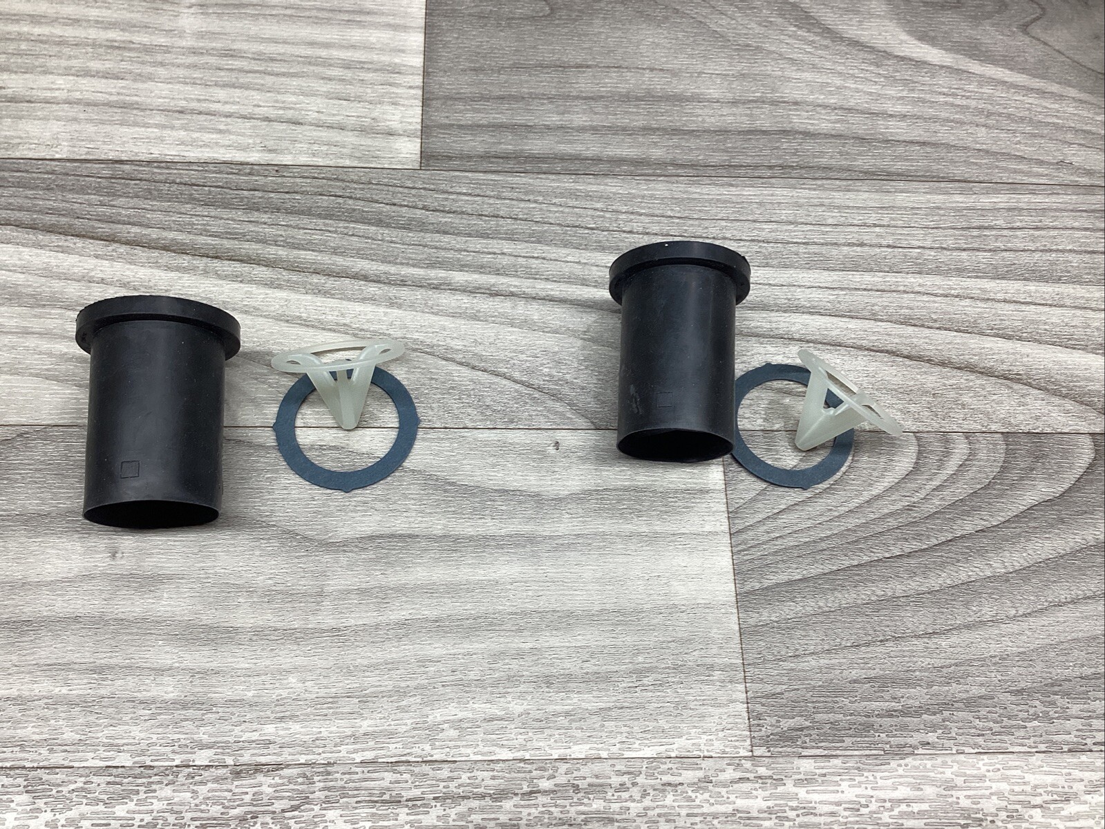 LOT OF 2 NEW Sloan 2XU35 High Back Pressure Vacuum Breaker Repair Kit #802F255