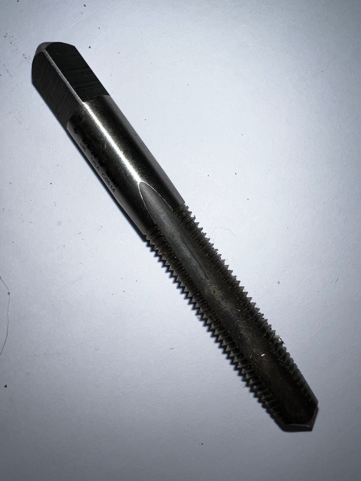 CLEVELAND POINT TAP 4 FLUTE 3/8″-24 NF HS 1-3/4″ LOC 3-1/4″ OAL LOT OF 5*