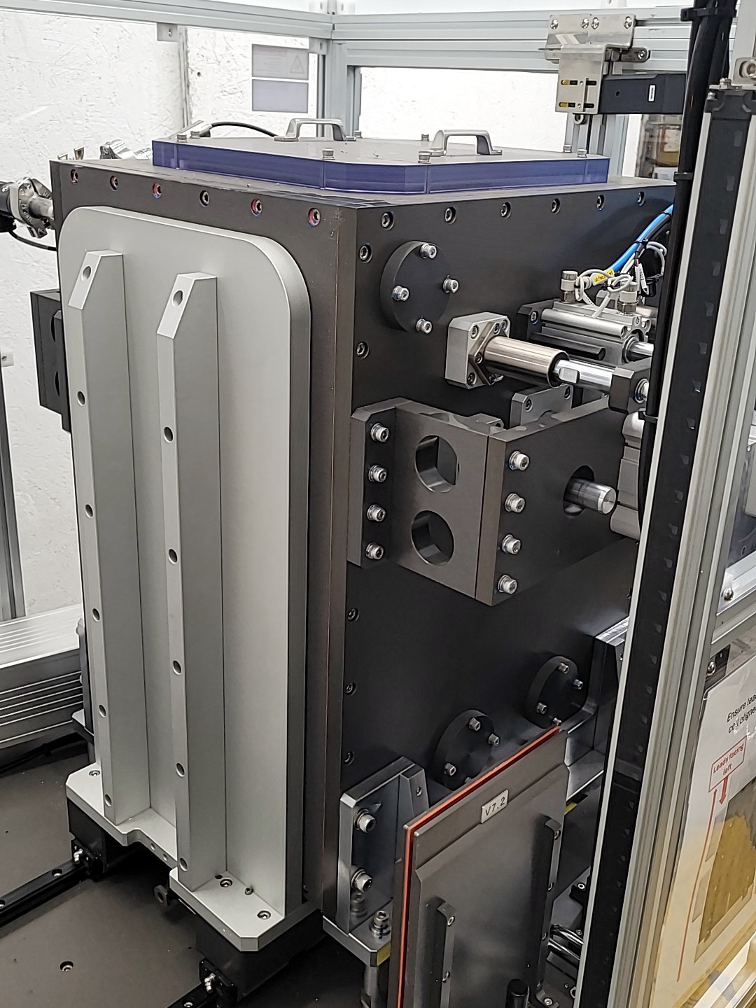 MTECH Degassing Machine V6 & V7 Vacuum System Busch R5 RA 0040 F Pump HMI