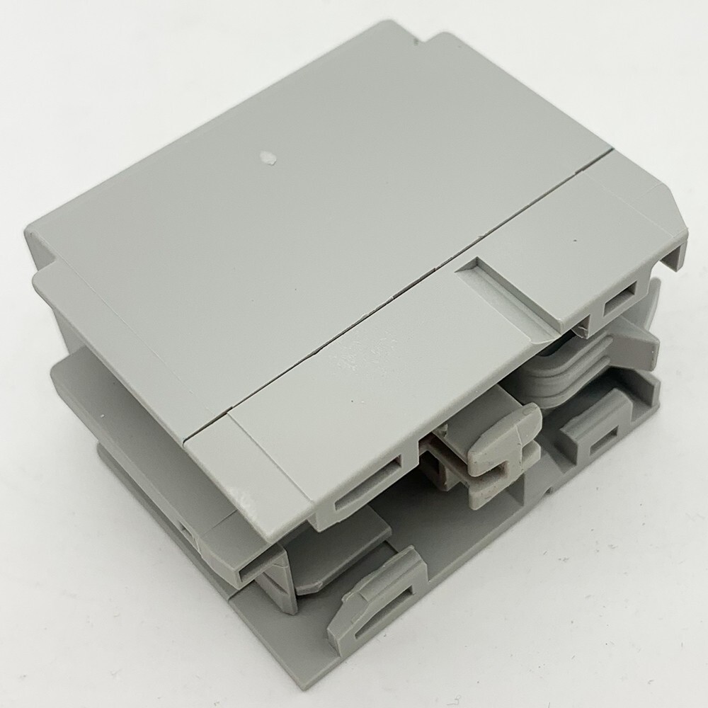 100-FA11 Auxiliary Contact MCS 100-C 104-C 700-CF 700S-CF New Original 100FA11