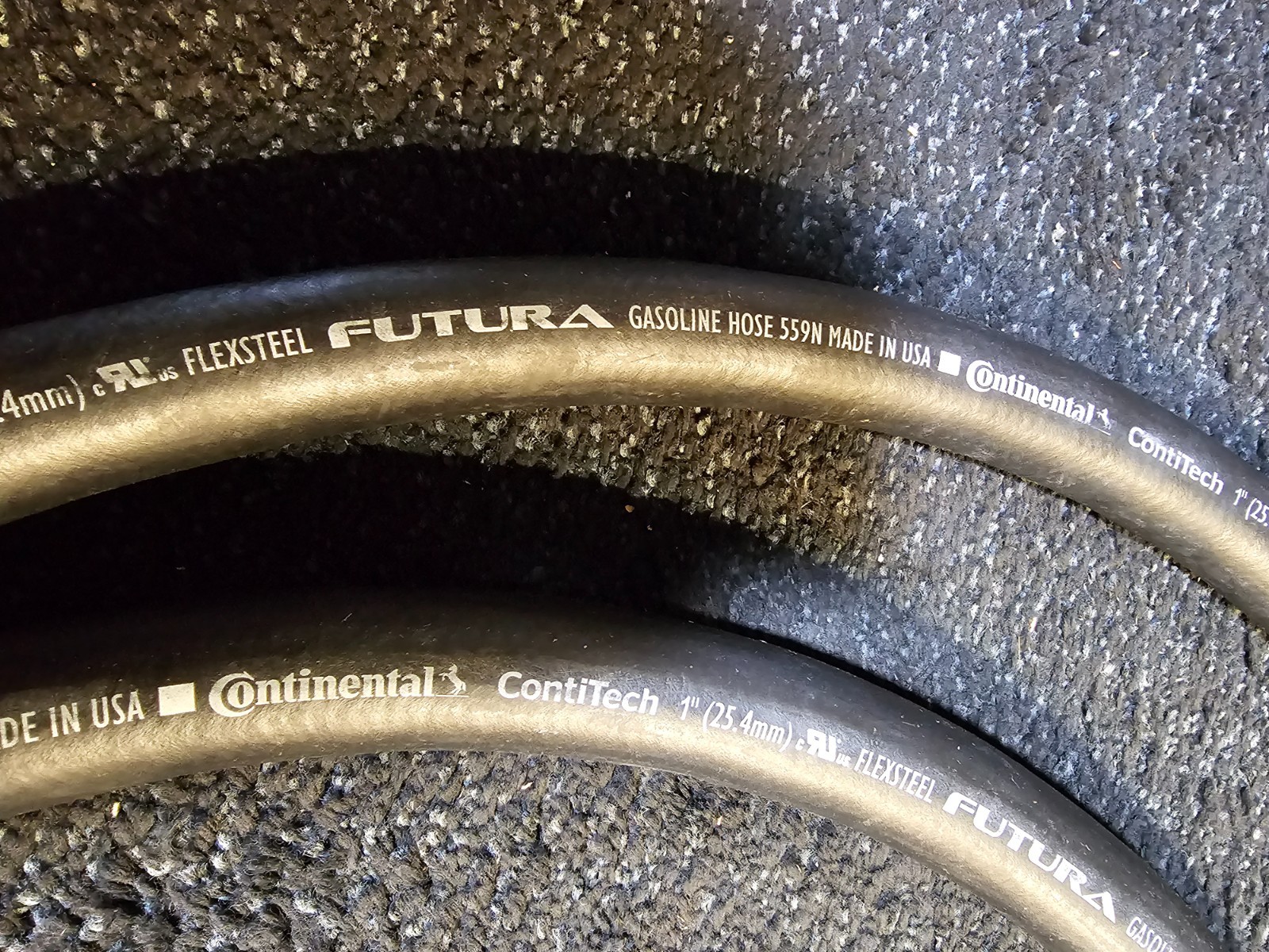 Continental ContiTech 1″ Futura Flexsteel 141″ Length Gasoline Hose w/Fittings