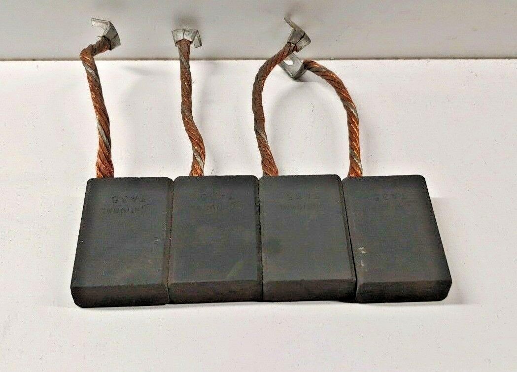 LOT OF (4) NEW OLD STOCK! NATIONAL 2.25 X 1.50 X .625 CARBON MOTOR BRUSHES TA35