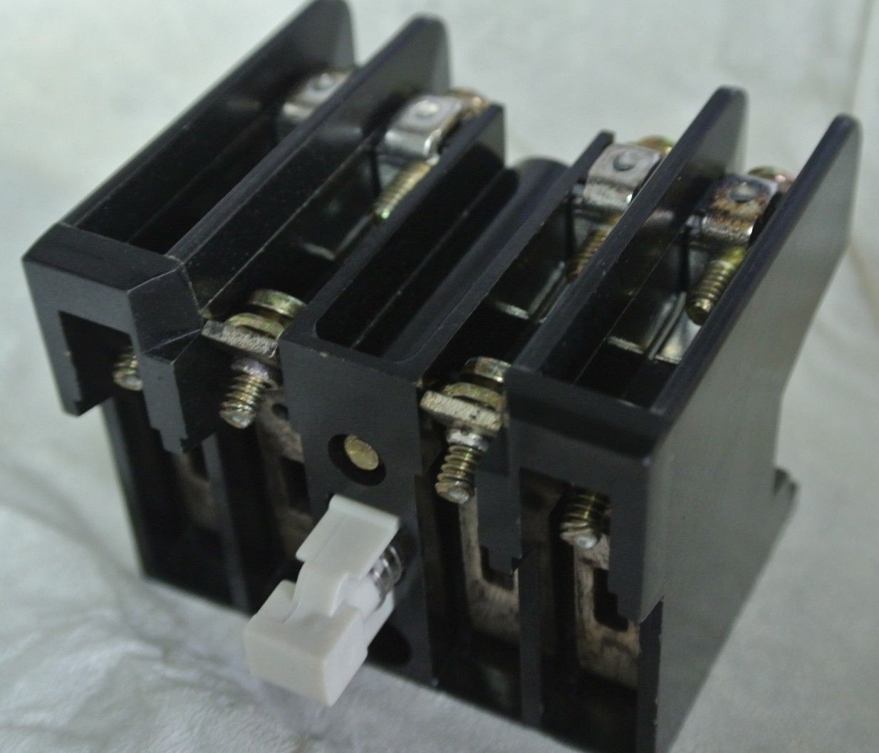 SQUARE D CLASS 8501, TYPE LM-1 – TERMINAL BLOCK ASSEMBLY – NEW SURPLUS