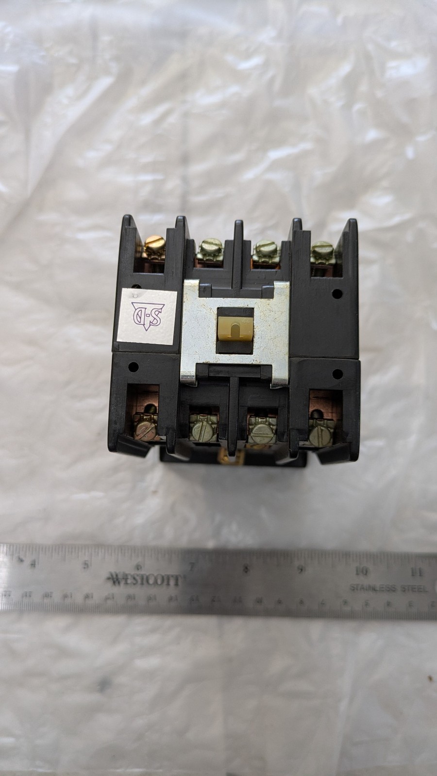 STRUTHERS-DUNN CONTROL RELAY 301-8-3S2 10AMPS COIL 500-600 VAC